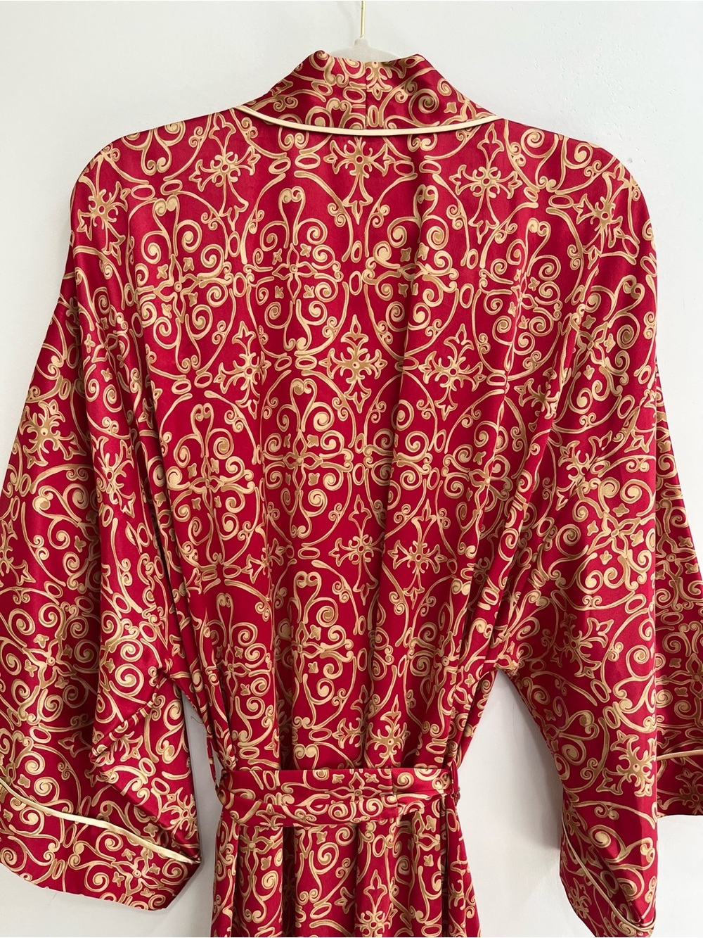 Natori Classics Vintage 90’s Y2K Red and Gold Satin Robe Saks Fifth Avenue 1X - Picture 6 of 12